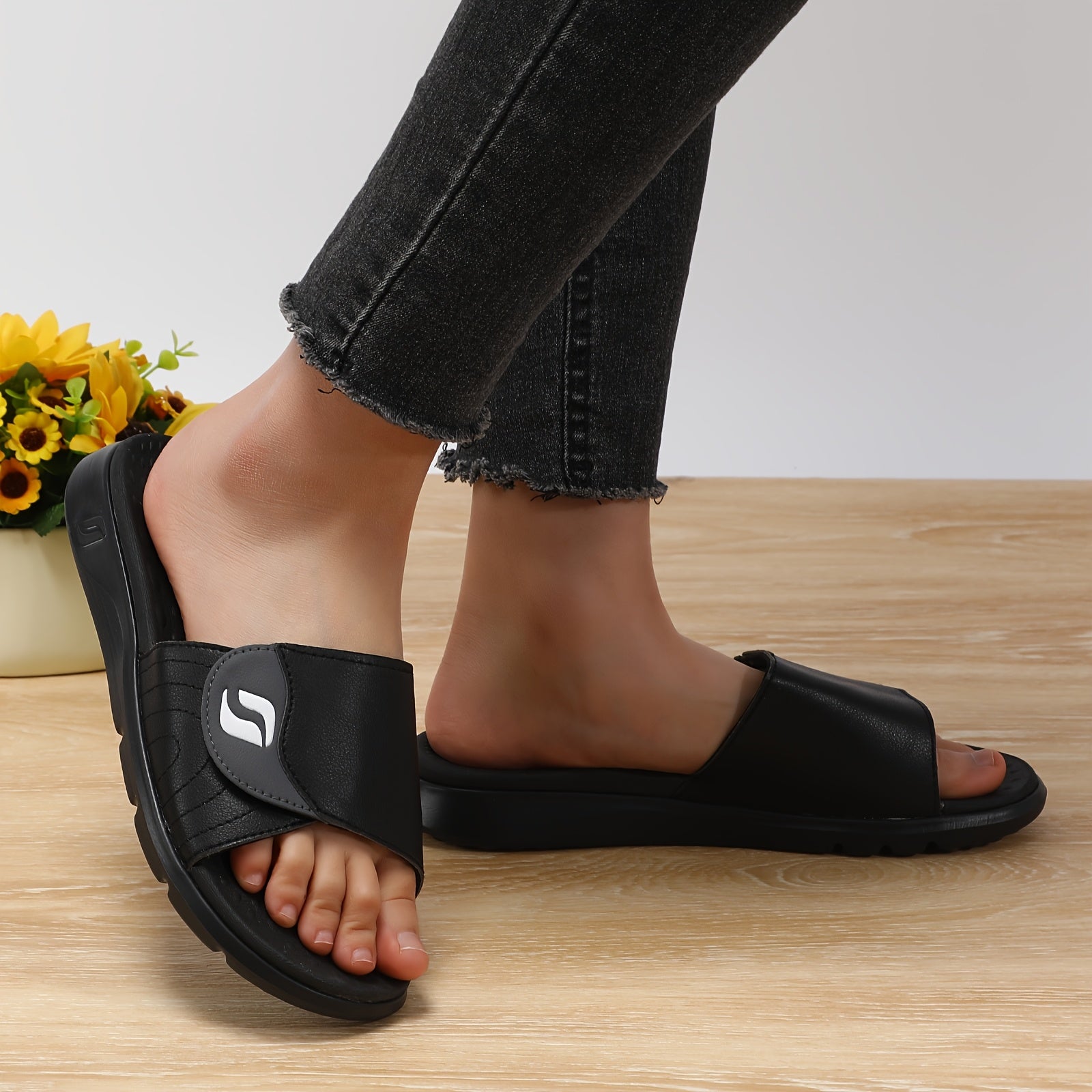 Women'S Orthopedic Slide Sandals with Adjustable Hook-and-Loop Strap - Black Open Toe Arch Support Shoes for Casual Wear, Beach, and Everyday Use, Everyday Footwear | Stylish Fisherman Footwear | Comfortable EVA Materia
