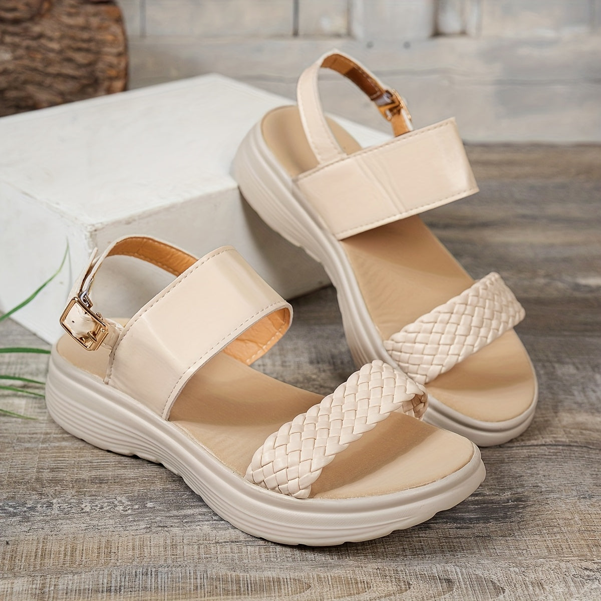 UMIK Women'S Casual Flat Sandals - Elegant Summer Beach Shoes with Adjustable Buckle Straps, Open-Toe Design, Synthetic Cover & PU Sole for Outdoor Comfort, Casual Summer Footwear, Strappy Sandals, Comfortable Footwear