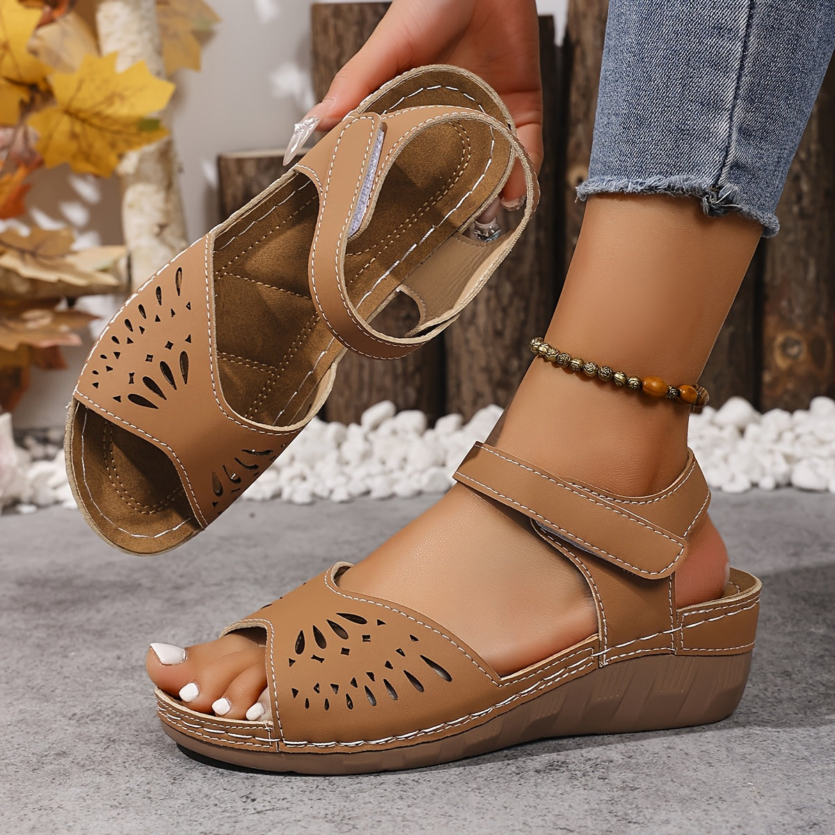 [Lightweight Sandals] Lightweight Women's Adjustable Hook-and-Loop Sandals | Open-Toe Summer Beach Shoes with Breathable Cut-Out Design, Black Synthetic Cover for Casual & Formal Wear, Strappy Sandals, Comfortable Footwear, Durable Footwear