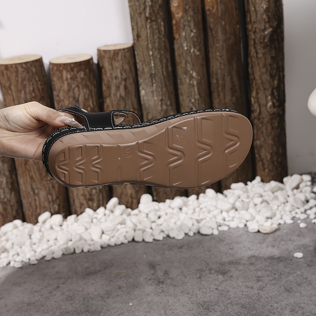 [Lightweight Sandals] Lightweight Women's Adjustable Hook-and-Loop Sandals | Open-Toe Summer Beach Shoes with Breathable Cut-Out Design, Black Synthetic Cover for Casual & Formal Wear, Strappy Sandals, Comfortable Footwear, Durable Footwear